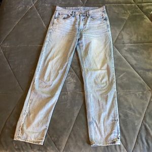 American Eagle 90s boyfriend jeans